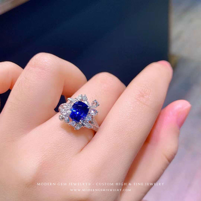 Royal Blue Unheated Sapphire Ring - Dreamy Blue Elegance - Unveiling Exquisite 14K Gold Blue Sapphire Rings - Saratti